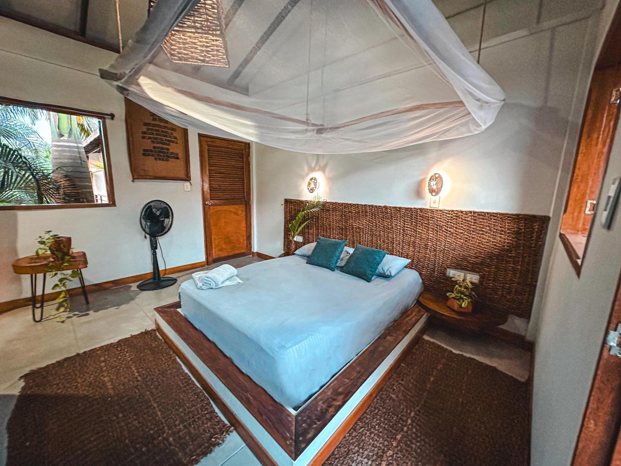 Villa Eden Palomino Luaran gambar