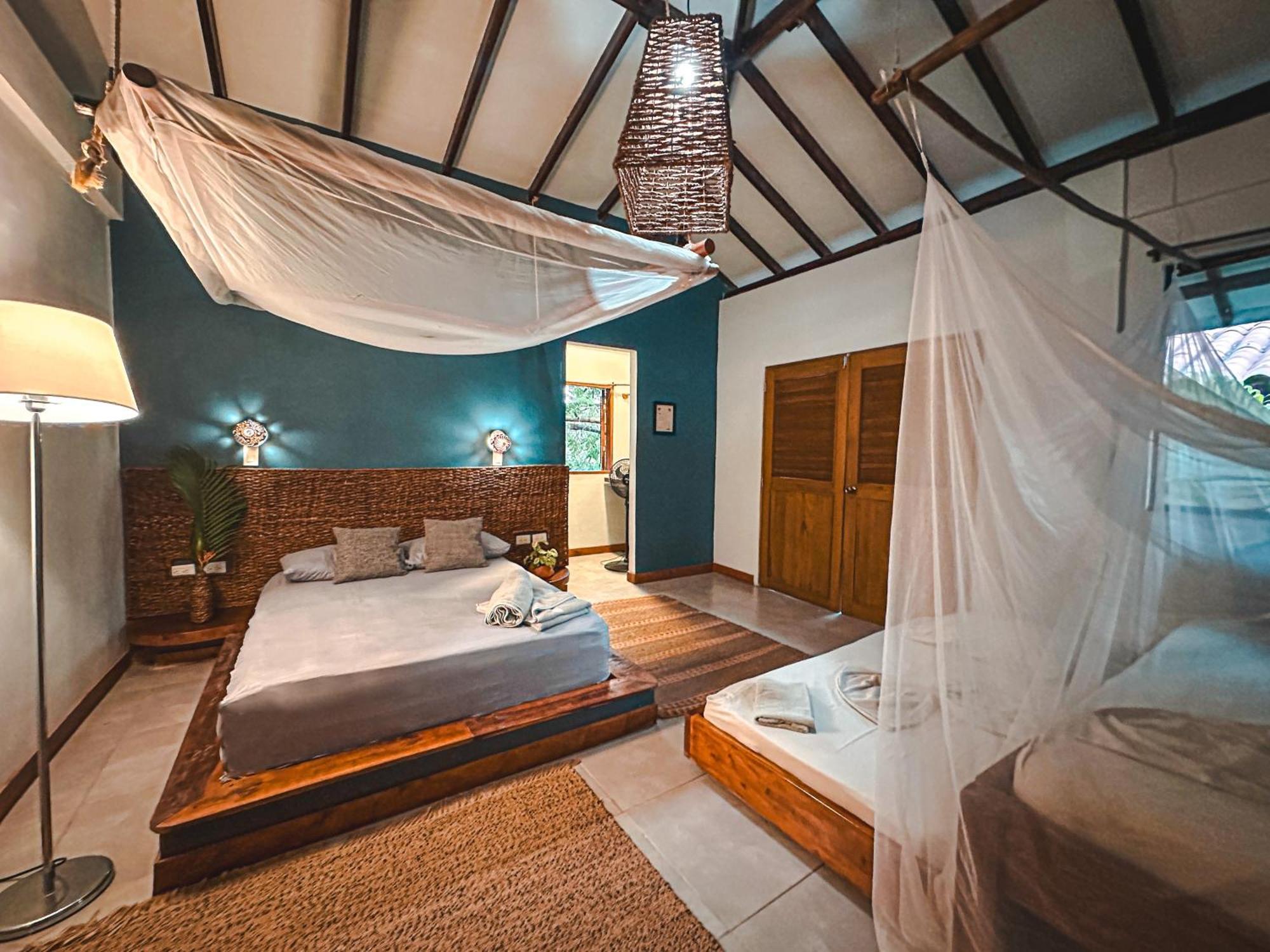 Villa Eden Palomino Luaran gambar